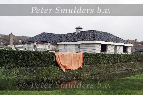 Fijnaart 22 augustus 2005
Frans Bauer verbouwing huis
Peter Smulders bv