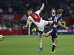 Amsterdam, 2 Mei 2026
Kompetitiewedstrijd AJAX-PSV, eindstand 2-2
Anton Gaaei met Joel v d Berg