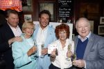 Laren 13 mei 2026
Imca Marina viert haar 85e verjaardag bij het bonte Paard in Laren . Bart Peeters Ria Valk Gerard Joling Imca Marina en Ronnie Tober 