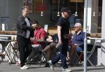 Amsterdam 29 mei 2026
Boris Dittrich en Jehoshua Rozenman op terras bij de coffee company 