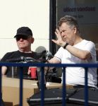Amsterdam 29 mei 2026
Boris Dittrich en Jehoshua Rozenman op terras bij de coffee company 