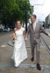 Rotterdam 27 juni 2026
Carola Schouten de burgemeester van Rotterdam, is vandaag getrouwd. Zij en Coert Kleijwegt gaven elkaar het jawoord op het gemeentehuis van Rotterdam. Sander de Kramer trouwde het stel.