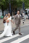 Rotterdam 27 juni 2026
Carola Schouten de burgemeester van Rotterdam, is vandaag getrouwd. Zij en Coert Kleijwegt gaven elkaar het jawoord op het gemeentehuis van Rotterdam. Sander de Kramer trouwde het stel.