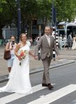Rotterdam 27 juni 2026
Carola Schouten de burgemeester van Rotterdam, is vandaag getrouwd. Zij en Coert Kleijwegt gaven elkaar het jawoord op het gemeentehuis van Rotterdam. Sander de Kramer trouwde het stel.