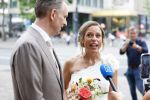 Rotterdam 27 juni 2026
Carola Schouten de burgemeester van Rotterdam, is vandaag getrouwd. Zij en Coert Kleijwegt gaven elkaar het jawoord op het gemeentehuis van Rotterdam. Sander de Kramer trouwde het stel.