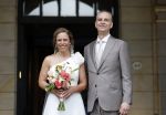 Rotterdam 27 juni 2026
Carola Schouten de burgemeester van Rotterdam, is vandaag getrouwd. Zij en Coert Kleijwegt gaven elkaar het jawoord op het gemeentehuis van Rotterdam. Sander de Kramer trouwde het stel.