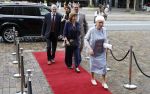 Rotterdam 27 juni 2026
Carola Schouten de burgemeester van Rotterdam, is vandaag getrouwd. Zij en Coert Kleijwegt gaven elkaar het jawoord op het gemeentehuis van Rotterdam. Sander de Kramer trouwde het stel.