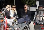 Amsterdam 29 mei 2026
Chantal janzen met haar man Marcel Geeratz op terras .