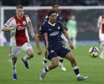 Amsterdam, 2 Mei 2026
Kompetitiewedstrijd AJAX-PSV, eindstand 2-2
Couhaib Drouech en Anton Gaaei