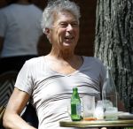 Amsterdam 16 juni 2026
Derk Bolt met een kennis op terras in Amsterdam zuid.
