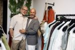 Hilversum 22 mai 2026
Domenik Romano en Ferenc Damen  van het programa MAFS in hun kleing winkel 