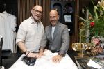Hilversum 22 mai 2026
Domenik Romano en Ferenc Damen  van het programa MAFS in hun kleing winkel 