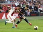 Amsterdam, 2 Mei 2026
Kompetitiewedstrijd AJAX-PSV, eindstand 2-2
Esmir Bajraktarevic