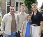 Laren 13 mei 2026
Imca Marina viert haar 85e verjaardag bij het bonte Paard in Laren . De zoon van Imca Marina Floris Oud kwam met zijn vrouw en kinderen 