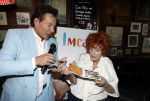 Laren 13 mei 2026
Imca Marina viert haar 85e verjaardag bij het bonte Paard in Laren . Gerard Joling reikte de eerste cd uit 