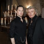 Velzen 19 mei 2026
Presentatie cast the Mentelist . De Nederlandse line-up bestaat uit Niels Houtepen (The Mentalist), Aaron Crow (The Daredevil), Scott & Muriel (The Accidentalists), Zippo Guo (The Manipulator), Dann Stevens (The Magician) en Hans Klok (The Fastest Illusionist in the World). Irene Moors presenteert het 
 