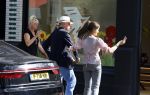 Amsterdam 29 mei 2026
Harry Mens en zijn jongste dochter Nour doen samen boodschappen in Amsterdam zuid.