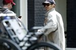 Amsterdam 27 mei 2026
Harry Styles en zijn beveiliger lopen door Amsterdam zuid. Harry geeft 10 concerten in de Johan Cruijff arena.
