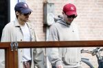 Amsterdam 27 mei 2026
Harry Styles en zijn beveiliger lopen door Amsterdam zuid. Harry geeft 10 concerten in de Johan Cruijff arena.