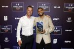 Maarssen 25 mei 2026
Ismael Saibari wordt gekozen tot beste speler van de nederlandse eredivie op het gala van ESPN in de Fabrique . ismael met een kennis 