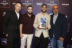Maarssen 25 mei 2026
Ismael Saibari wordt gekozen tot beste speler van de nederlandse eredivie op het gala van ESPN in de Fabrique . Ismael met zijn management . Rechts Ali Dursun 