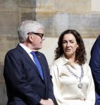 Amsterdam 9 juni 2026
Op uitnodiging van Zijne Majesteit de Koning - Koning Willem Alexander en Koningin Maxima brengt de bondspresident van Duitsland, Frank-Walter Steinmeier, een staatsbezoek aan Nederland. Hij wordt hierbij vergezeld door zijn echtgenote Elke BÃ¼denbender. Jan v Zanen en Femke Halsema