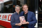 Amsterdam 27 mei 2026
3e deel van de boekenreeks 60 jaar Top 40 wordt feestelijk gelanceerd door bestickerde Top 40-tram met Erik de Zwart als trambestuurder. Natalie La Rose Erik de Zwart, Godfried Nevels en Jeroen Nieuwenhuize  zijn aanwezig 