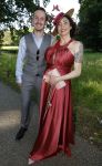Breukelen 22 juni 2026
Nationale haringparty op Neyenrode . Jessica Chang Sing Pang kwam met haar zoon 