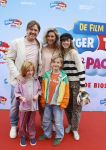 Amsterdam 31 mei 2026
Premiere Rutger Thomas en Paco 2 in Pathe Arena . Johnny de Mol kwam met zijn vrouw Anouk de Mol en hun kinderen Johnny jr Fender en Kiki 