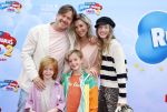 Amsterdam 31 mei 2026
Premiere Rutger Thomas en Paco 2 in Pathe Arena . Johnny de Mol kwam met zijn vrouw Anouk de Mol en hun kinderen Johnny jr Fender en Kiki 