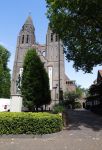 Laren 23 juni 2026
Opnames Gooische vrouwen met aanwezig Linda de Mol Tjitske Reidinga Susan Visser en Lies Visschedijk . Opnames vinden plaats bij restaurant Brink 20 
Kerk Laren 