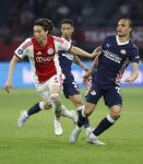 Amsterdam, 2 Mei 2026
Kompetitiewedstrijd AJAX-PSV, eindstand 2-2
Ko Itakura met Kiliann Sildillia