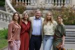 Den Haag 21 mei 2026
Fotouurtje met de koninklijke familie in de Hollandse tuin van Park Clingendael . Aanwezig Koning Willem Alexander Koningin Maxima Prinses Amalia Prinses Alexia en Prinses Ariane . 