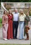 Den Haag 21 mei 2026
Fotouurtje met de koninklijke familie in de Hollandse tuin van Park Clingendael . Aanwezig Koning Willem Alexander Koningin Maxima Prinses Amalia Prinses Alexia en Prinses Ariane . 