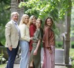 Den Haag 21 mei 2026
Fotouurtje met de koninklijke familie in de Hollandse tuin van Park Clingendael . Aanwezig Koning Willem Alexander Koningin Maxima Prinses Amalia Prinses Alexia en Prinses Ariane . 
