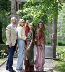 Den Haag 21 mei 2026
Fotouurtje met de koninklijke familie in de Hollandse tuin van Park Clingendael . Aanwezig Koning Willem Alexander Koningin Maxima Prinses Amalia Prinses Alexia en Prinses Ariane . 