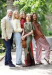 Den Haag 21 mei 2026
Fotouurtje met de koninklijke familie in de Hollandse tuin van Park Clingendael . Aanwezig Koning Willem Alexander Koningin Maxima Prinses Amalia Prinses Alexia en Prinses Ariane . 