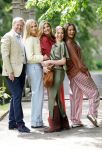 Den Haag 21 mei 2026
Fotouurtje met de koninklijke familie in de Hollandse tuin van Park Clingendael . Aanwezig Koning Willem Alexander Koningin Maxima Prinses Amalia Prinses Alexia en Prinses Ariane . 