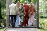 Den Haag 21 mei 2026
Fotouurtje met de koninklijke familie in de Hollandse tuin van Park Clingendael . Aanwezig Koning Willem Alexander Koningin Maxima Prinses Amalia Prinses Alexia en Prinses Ariane . 