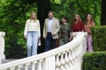 Den Haag 21 mei 2026
Fotouurtje met de koninklijke familie in de Hollandse tuin van Park Clingendael . Aanwezig Koning Willem Alexander Koningin Maxima Prinses Amalia Prinses Alexia en Prinses Ariane . 