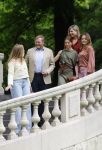 Den Haag 21 mei 2026
Fotouurtje met de koninklijke familie in de Hollandse tuin van Park Clingendael . Aanwezig Koning Willem Alexander Koningin Maxima Prinses Amalia Prinses Alexia en Prinses Ariane . 