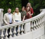 Den Haag 21 mei 2026
Fotouurtje met de koninklijke familie in de Hollandse tuin van Park Clingendael . Aanwezig Koning Willem Alexander Koningin Maxima Prinses Amalia Prinses Alexia en Prinses Ariane . 
