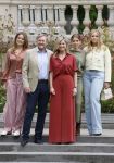 Den Haag 21 mei 2026
Fotouurtje met de koninklijke familie in de Hollandse tuin van Park Clingendael . Aanwezig Koning Willem Alexander Koningin Maxima Prinses Amalia Prinses Alexia en Prinses Ariane . 