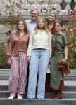 Den Haag 21 mei 2026
Fotouurtje met de koninklijke familie in de Hollandse tuin van Park Clingendael . Aanwezig Koning Willem Alexander Koningin Maxima Prinses Amalia Prinses Alexia en Prinses Ariane . 