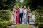 Den Haag 21 mei 2026
Fotouurtje met de koninklijke familie in de Hollandse tuin van Park Clingendael . Aanwezig Koning Willem Alexander Koningin Maxima Prinses Amalia Prinses Alexia en Prinses Ariane . 