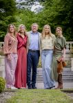 Den Haag 21 mei 2026
Fotouurtje met de koninklijke familie in de Hollandse tuin van Park Clingendael . Aanwezig Koning Willem Alexander Koningin Maxima Prinses Amalia Prinses Alexia en Prinses Ariane . 