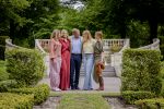 Den Haag 21 mei 2026
Fotouurtje met de koninklijke familie in de Hollandse tuin van Park Clingendael . Aanwezig Koning Willem Alexander Koningin Maxima Prinses Amalia Prinses Alexia en Prinses Ariane . 