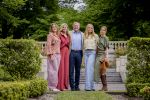 Den Haag 21 mei 2026
Fotouurtje met de koninklijke familie in de Hollandse tuin van Park Clingendael . Aanwezig Koning Willem Alexander Koningin Maxima Prinses Amalia Prinses Alexia en Prinses Ariane . 
