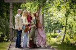 Den Haag 21 mei 2026
Fotouurtje met de koninklijke familie in de Hollandse tuin van Park Clingendael . Aanwezig Koning Willem Alexander Koningin Maxima Prinses Amalia Prinses Alexia en Prinses Ariane . 