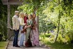 Den Haag 21 mei 2026
Fotouurtje met de koninklijke familie in de Hollandse tuin van Park Clingendael . Aanwezig Koning Willem Alexander Koningin Maxima Prinses Amalia Prinses Alexia en Prinses Ariane . 